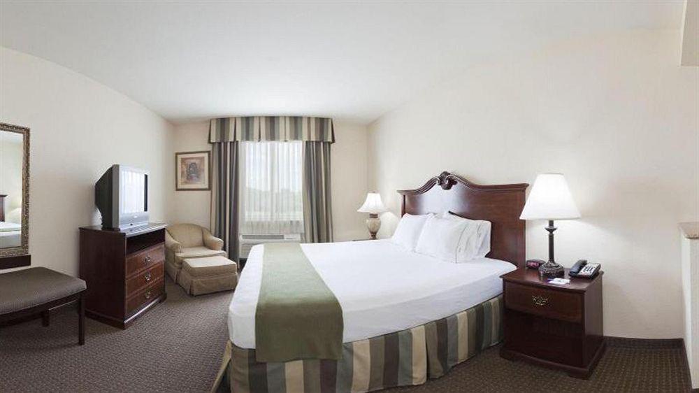 Holiday Inn Express Hotel & Suites Woodward Hwy 270 By Ihg Exterior foto
