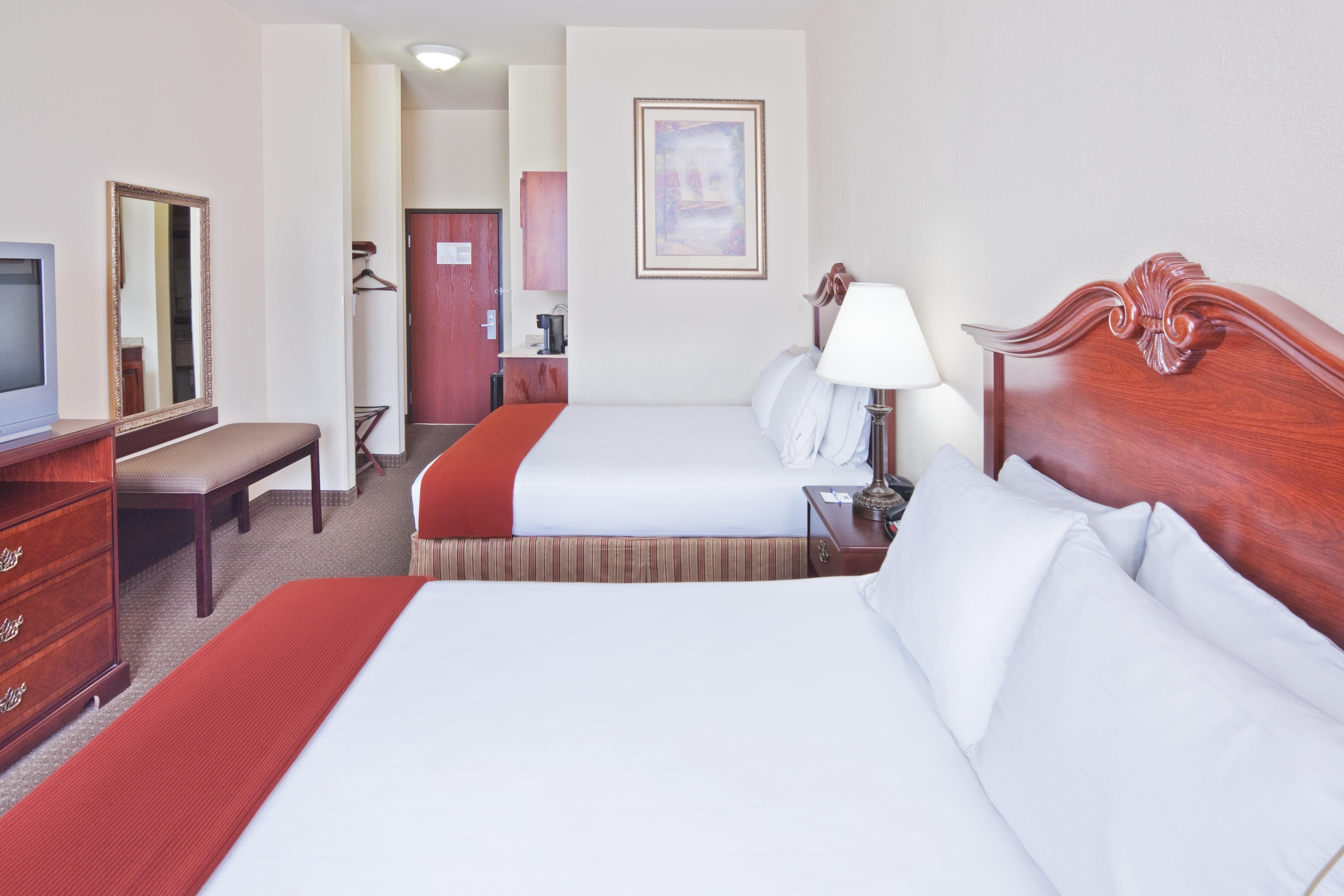 Holiday Inn Express Hotel & Suites Woodward Hwy 270 By Ihg Exterior foto