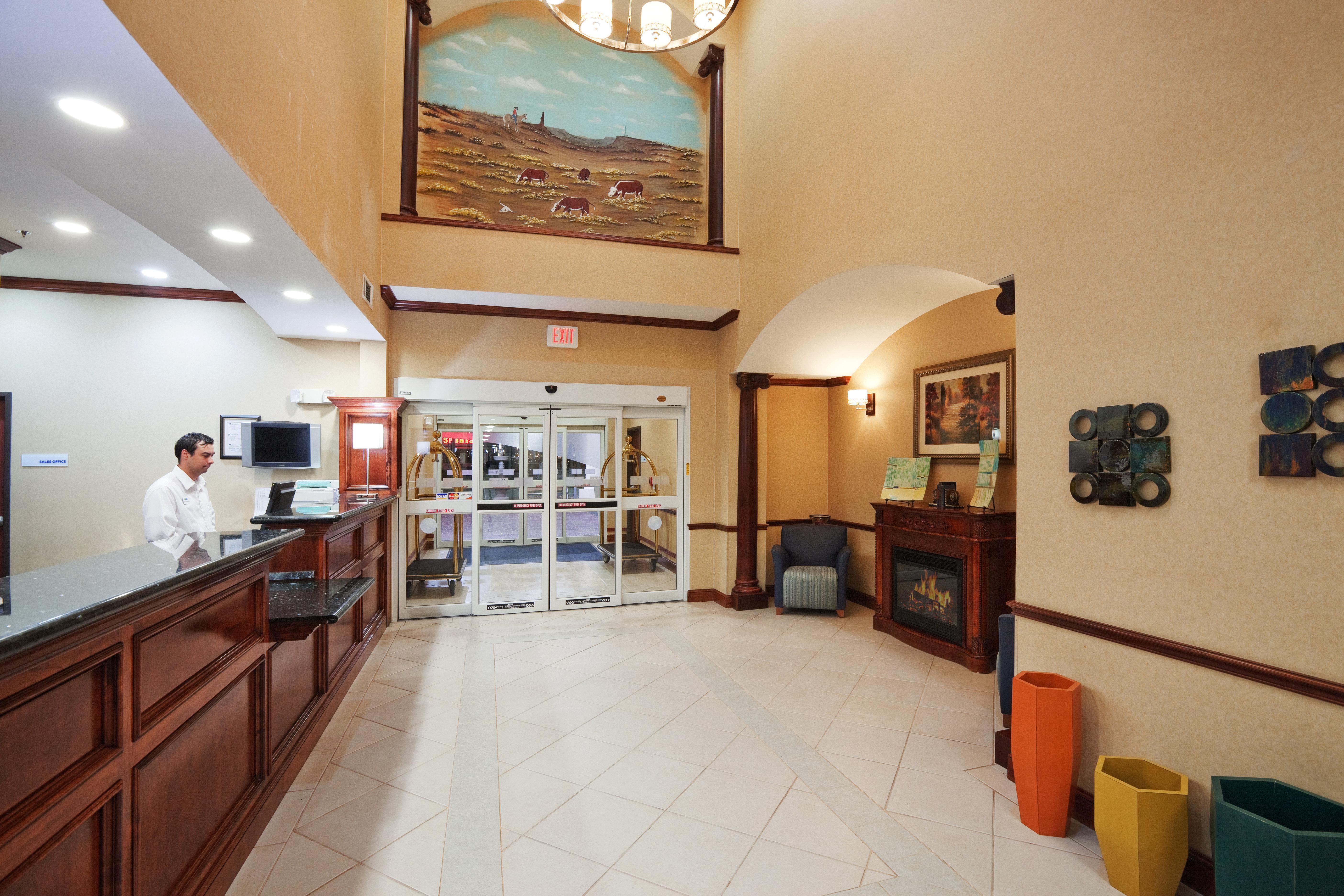Holiday Inn Express Hotel & Suites Woodward Hwy 270 By Ihg Exterior foto
